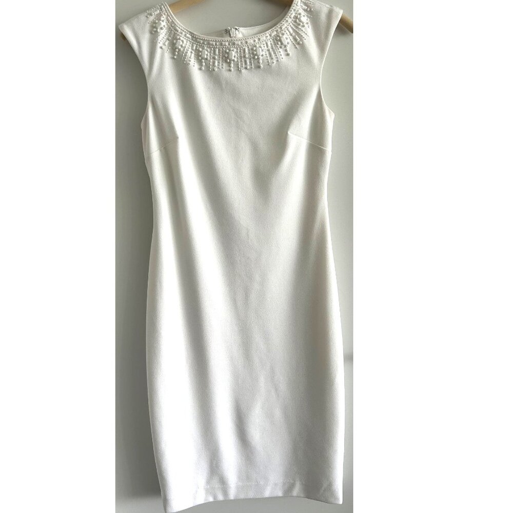 Tahari Below The Knee White Color Dress Sz 2